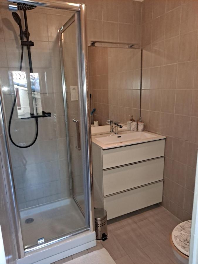 Studio Renove Et Patio Pour Velo Apartment Rochefort  Ngoại thất bức ảnh